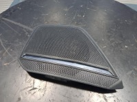 фото thumb №1, Audi a6 c8 накладка динаміка bang&olufsen правий задня