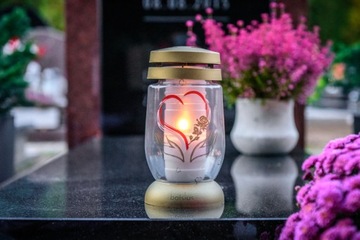 Фонари Свечи стеклянные для могил 22 см BOLSIUS HEART вставка 36ч - 6 шт.