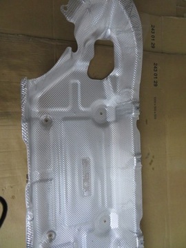 ТЕПЛОВОЙ ЭКРАН ШАССИ W118 CLA A1186807200