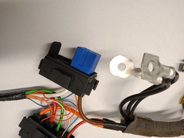 фото thumb №7, Коробка предохранителей установка renault zoe