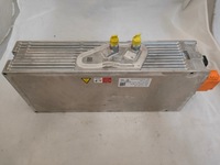 фото thumb №1, Зарядний пристрій напруги акумулятор porsche taycan