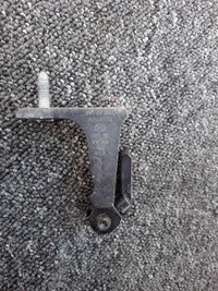 фото thumb №1, Audi a4 b9 петля дверь правый 8w5831404a