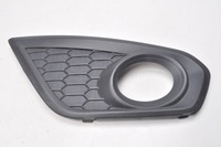 фото thumb №1, Volvo c30 рамка решётка противотуманной фары правая lift 31323410