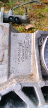 фото thumb №4, Лапи крепление двигателя egr evoque discovery l538