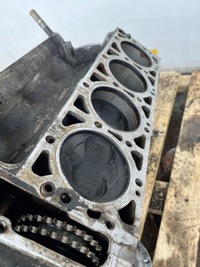 фото thumb №7, Двигун блок двигуна dół двигуна блок w126 380 v8 3,8 v8 m116.963 1160111201
