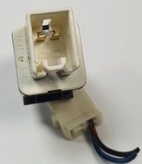 фото thumb №3, Датчик замикання капот mazda rx-8