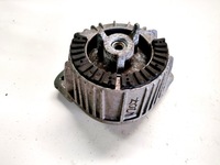 фото thumb №1, Кронштейн подушка двигателя правая mercedes w207