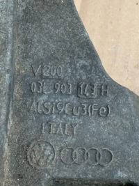 Audi a4 b8 кронштейн генератора 03l903143h Оригинал, фото thumb