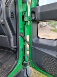 фото thumb №4, Ветровик облицовка уголок правый iveco eurocargo 02-08