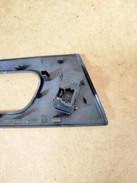 фото thumb №3, Переключатель стекло правый задняя рамка peugeot 407 sw