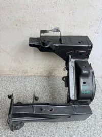 фото thumb №1, Наконечник лонжерон подкрылок cx30 cx-30 2019-25