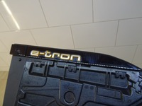 фото thumb №9, Audi e-tron гнездо крышка зарядки 4ke810002b llu