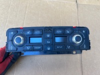 фото thumb №1, Панель кондиционера вентиляция audi a8 d3