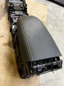 фото thumb №7, Підлокітник бардачок тунелю kuga mk3 втулка стабілізатора mk4