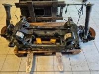 Купити Підрамник pod двигун підрамник поперечина оригінал демонтаж mercedes c klasa w205, фото thumb