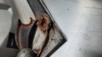 фото thumb №8, Лампа зад задняя левая крышка kia carens ii