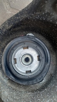 фото thumb №5, Кронштейн амортизатора правое перед peugeot 407 08r