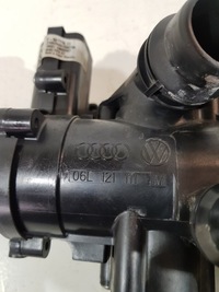 фото thumb №11, Корпус термостата 06l121012m vw golf audi a6 q5 2.0tfsi dpu