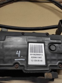 фото thumb №7, Электрический стояночный тормоз renault espace iv 8200611957