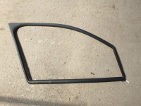 фото thumb №1, Panamera 970 прокладка скло двері передня права