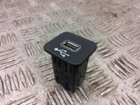 фото thumb №1, Jeep renegade 2016 разъём / соединитель usb