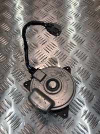 фото thumb №1, Двигун вентилятора toyota yaris iv 20-