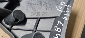 фото thumb №9, A4 b7 ковзун тримач бампера правий перед кріплення 8e0807234