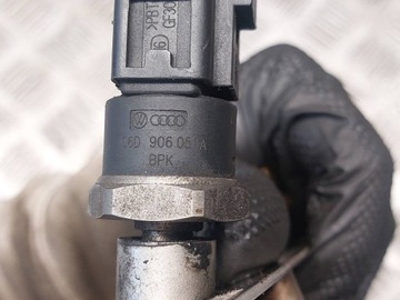 фото thumb №5, Планка впрыскивающий + форсунки volkswagen golf v 06f133317 06d1330360