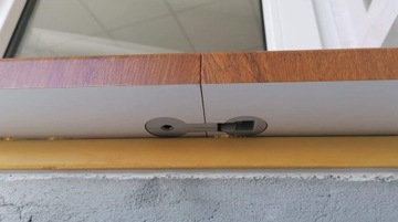 Parapet MDF LAMINOWANY kolor CIEMNY ORZECH gr. 2cm