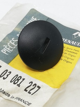 фото thumb №1, Клипса обивка berlingo saxo partner espace laguna trafic 7703081227 oe!