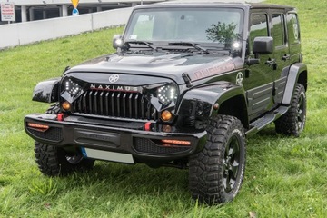 JEEP WRANGLER JK GLADIATOR ПЕРЕДНЯЯ РЕШЕТКА