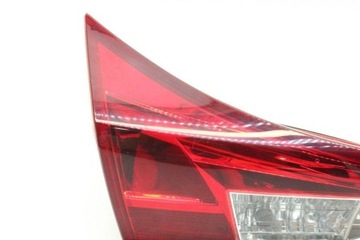 фото thumb №13, Левая лампа крышки багажника toyota auris _e18_ 05170237 1.8l 2014