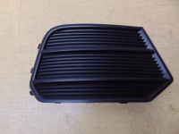 Купити Решітка w бампер права audi q3 8u0807682p, фото thumb