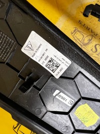 фото thumb №7, Отделка панель консоли центральной левый porsche cayenne coupe 9y3 9y0