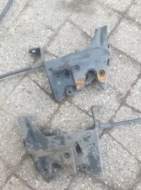 фото thumb №1, Замок решётка капот scania r p 1800467 комплект