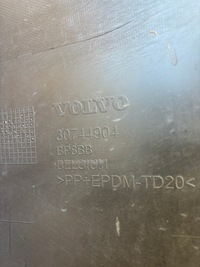 фото thumb №9, Volvo s40 ii lift бампер перед 30744904 bp8bb kompletny с плита нижняя