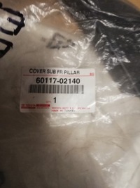 фото thumb №9, Треугольник заглушка крыло правая toyota corolla e18, 60117-02140