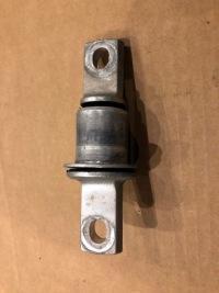 фото thumb №1, Corvette c7 подушка важеля передній верхнього