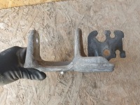 фото thumb №3, Renault talisman кронштейн балка правый задняя