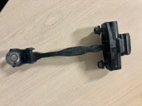 фото thumb №1, Opel astra k v ограничитель дверь левый перед