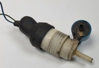 фото thumb №1, Помпа розпилювача saab 900 ii