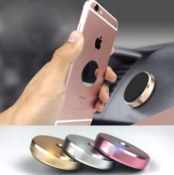 Магнитный автомобильный держатель для смартфона.