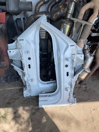 фото thumb №1, Четверть порог блок двигателя левый правый перед q5 80a lift ls9r