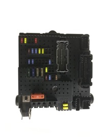 фото thumb №1, Volvo v70 2007 рамка / модуль предохранителей