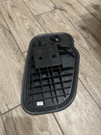 фото thumb №1, Заглушка двері ліва перед skoda octavia iii 5e0