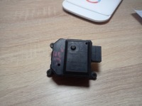 фото thumb №1, Zafira b - моторчик отопителя 309372700