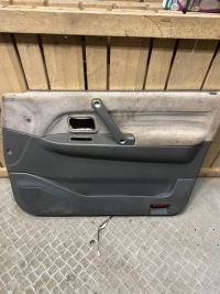 фото thumb №1, Обивка дверь правый перед mitsubishi pajero ii 5d classic mr776477