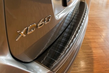 Накладка на бампер VOLVO XC60