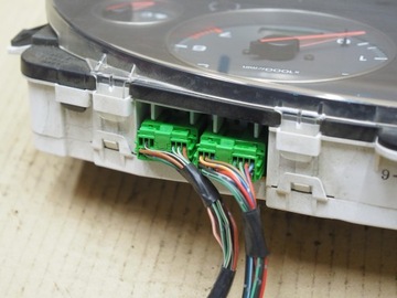 фото thumb №8, Subaru outback 3.0 h6 спідометр  європа автомат