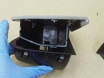 фото thumb №11, Mercedes w211 пепельница зад задняя правый зад 2118100233